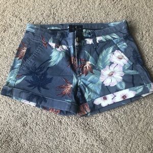Tropical shorts